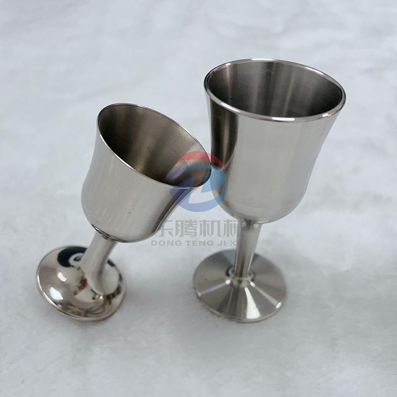 钛酒杯